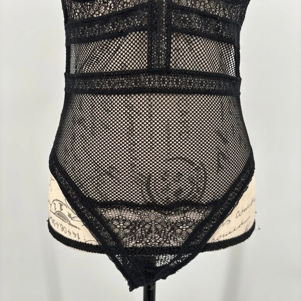 Victoria's Secret Fishnet Lace Cap-Sleeve High Neck Cutout Bodysuit Black Large